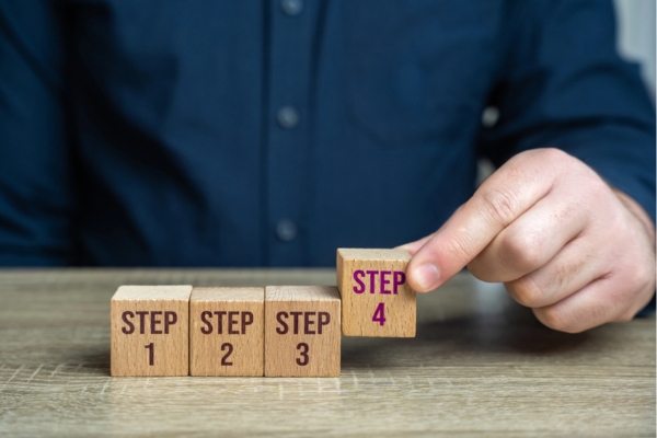 step 1-4 wooden blocks depicting steps to prevent heating oil odors