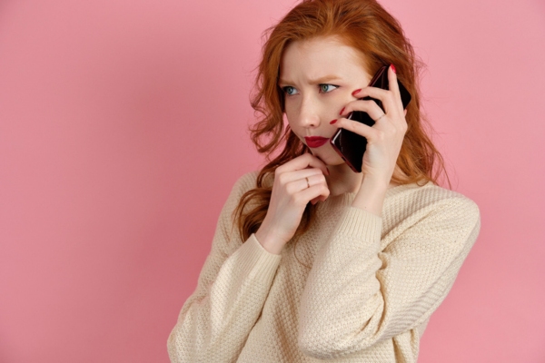 woman on the phone calling for a fuel delivery